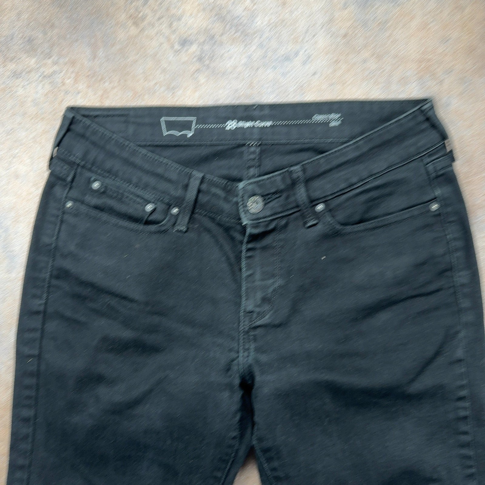 LEVI’S Slight Curve Jeans Black Womens (28 Inch Waist) (31 Inch Leg) Slim Fit