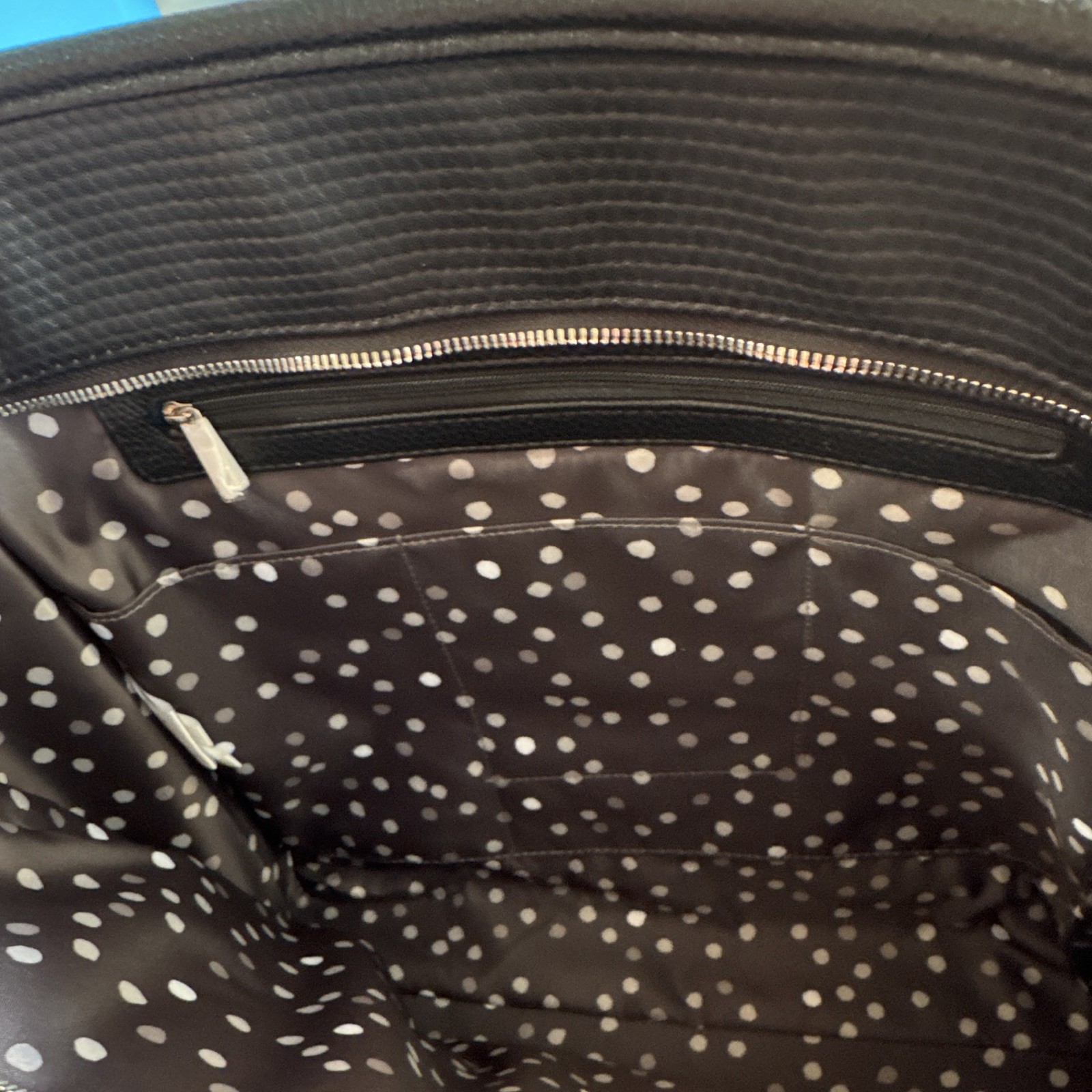 Thirty-One Black Textured Tote Bag Zip Closure Polka Dot Lined w/ Pouch