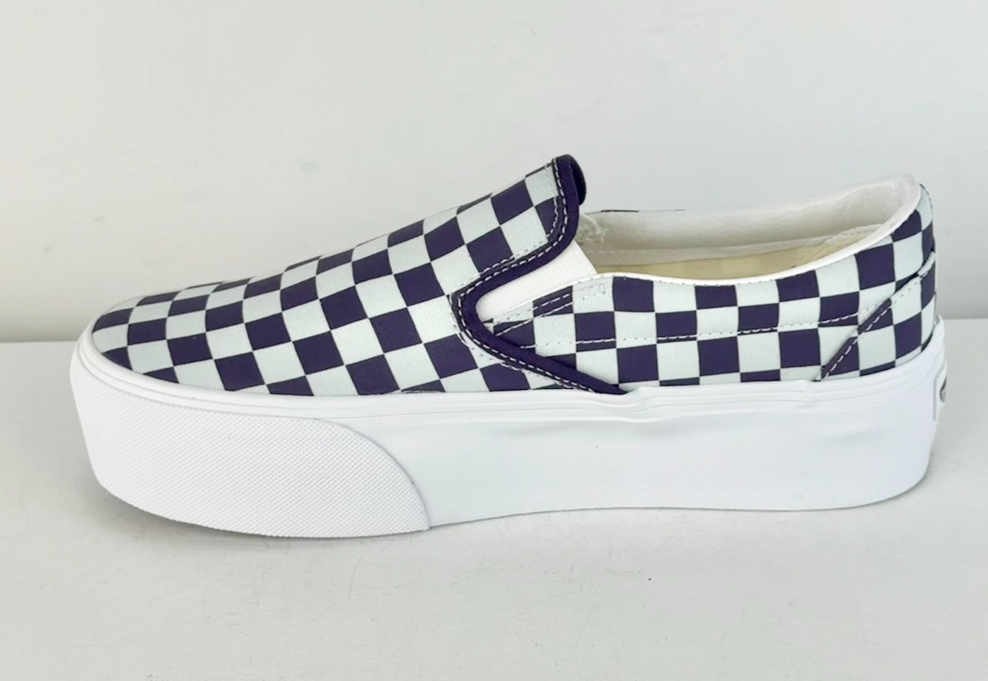 M6.5 W8-Vans Classic Slip-On Platform Checkerboard Shoe-Mist Blue/Gothic Grape