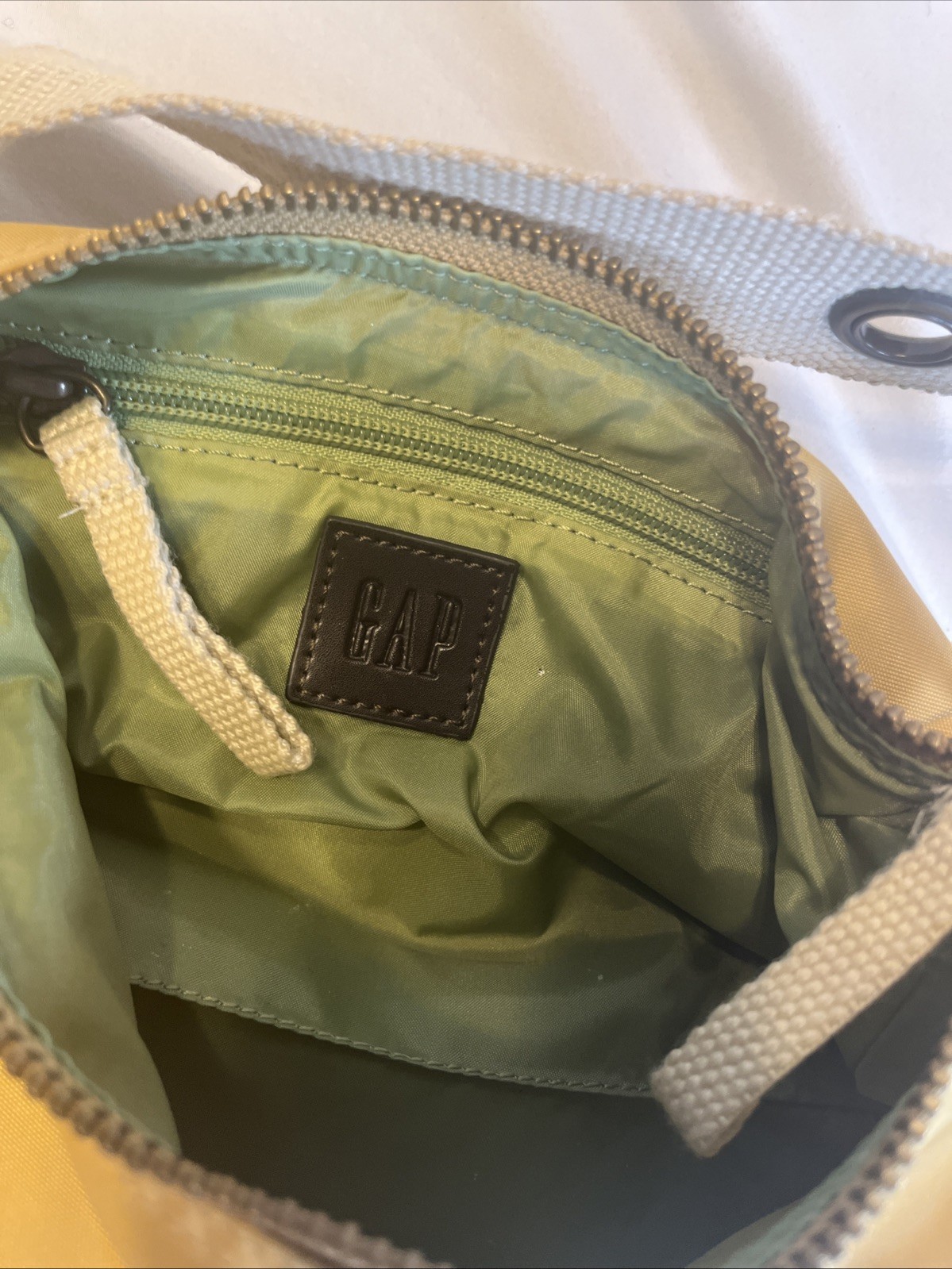 Gap Tan Shoulder Bag Mini Purse Y2K Zip Shut 9.5 x 4.5 Inches Canvas Strap