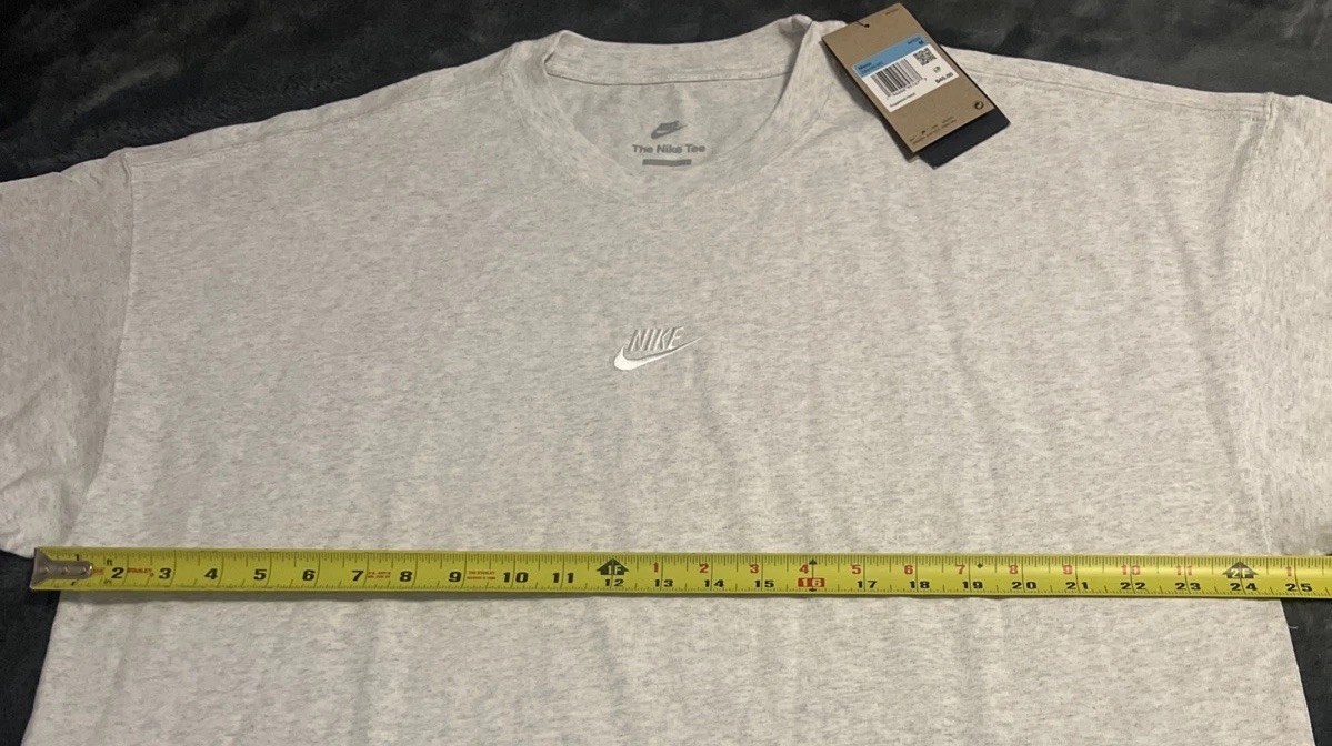 Medium Nike Sportswear Premium Essentials Oversized Tee FB9766-051 Light GREY