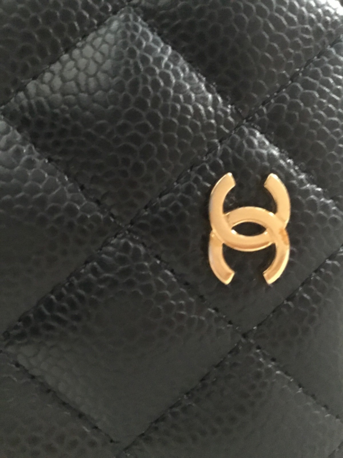 CHANEL Matelasse Caviar Skin Leather Long Wallet Round Zip Black￼