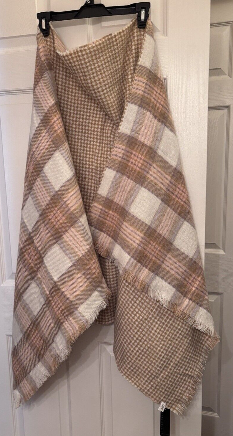 Wrap/Blanket 34”W x 70”L Plaid Ivory Tan Pink Attention Warm Cozy OSFM NWT