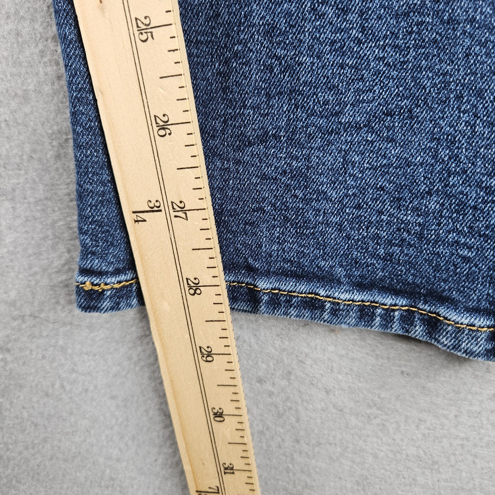 Levis 501 Jeans Men 30×29 Light Wash Straight Leg Button Fly Denim Street