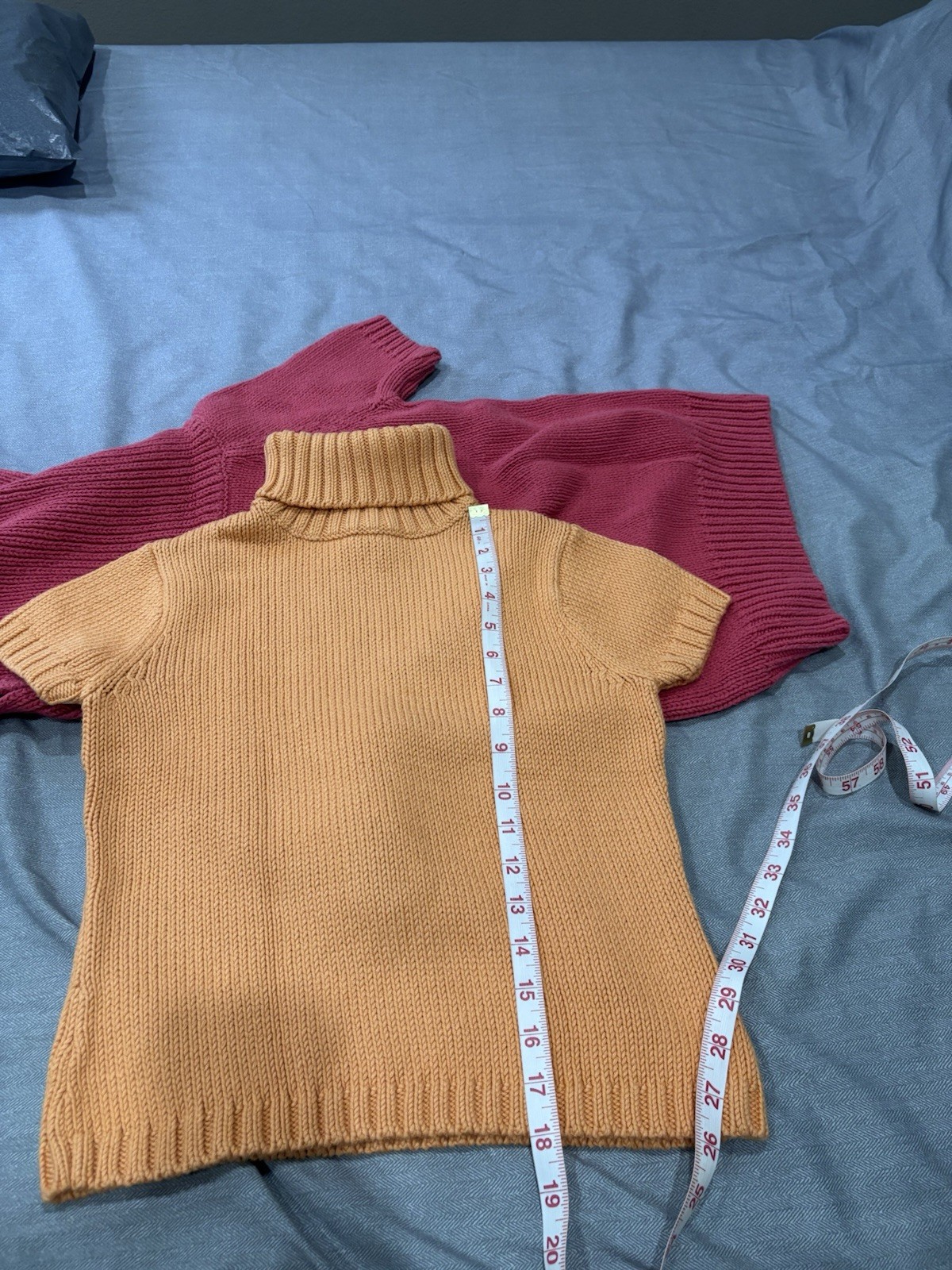 Banana Republic (XS) Magenta/Dark Pink & Loft (S) Peach Knit Sweater Top Bundle
