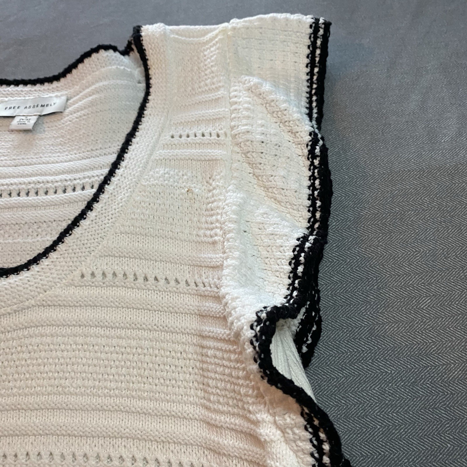 Free Assembly White Knit Sweater Vest Black Trim Size Small Cottagecore