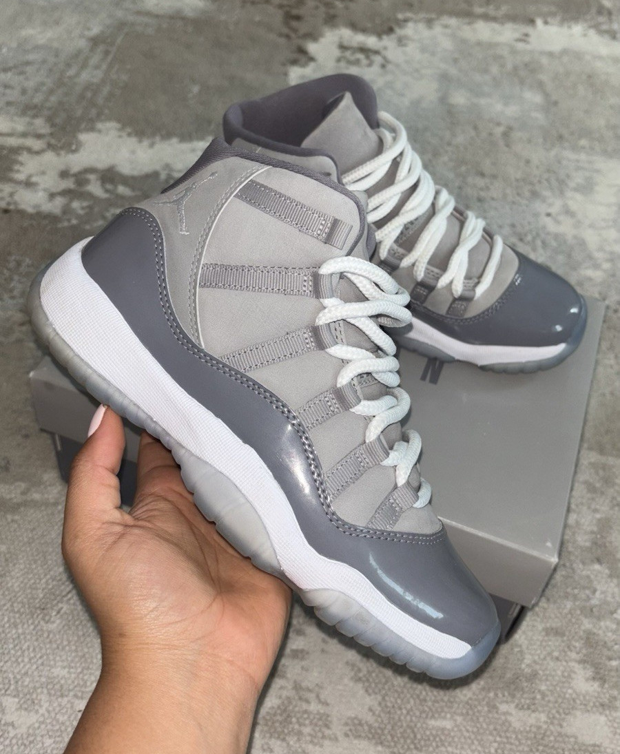Jordan Air Jordan 11 Gray/White Mid Top Suede Basketball Sneakers EUC 378936005