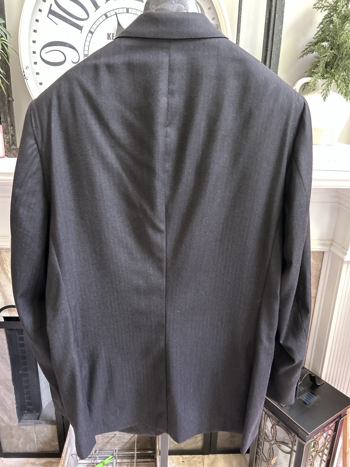 ISAIA men’s “Gregory” wool / silk sport jacket coat – dark gray -EU 58L US 44L
