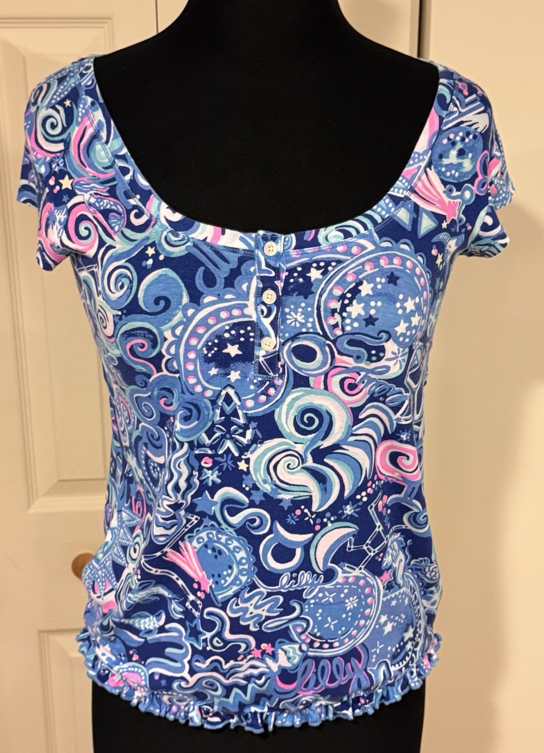 Lilly Pulitzer PJ Knit Ruffle Henley Top Blue/Pink Cosmic Kismet Size XS