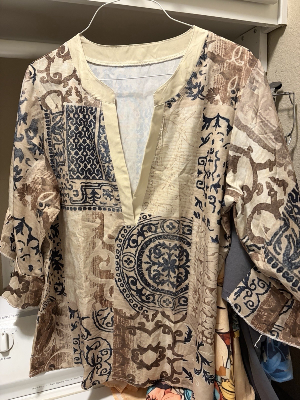 Boho XL Women’s Plus Too Cream, Tan, Blue 22 In Across 26 In Down