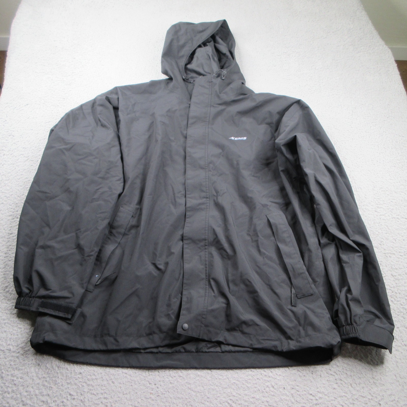 EMS Eastern Mountain Sports Goretex Rain Jacket Mens 2XL Black Full Zip Hooded