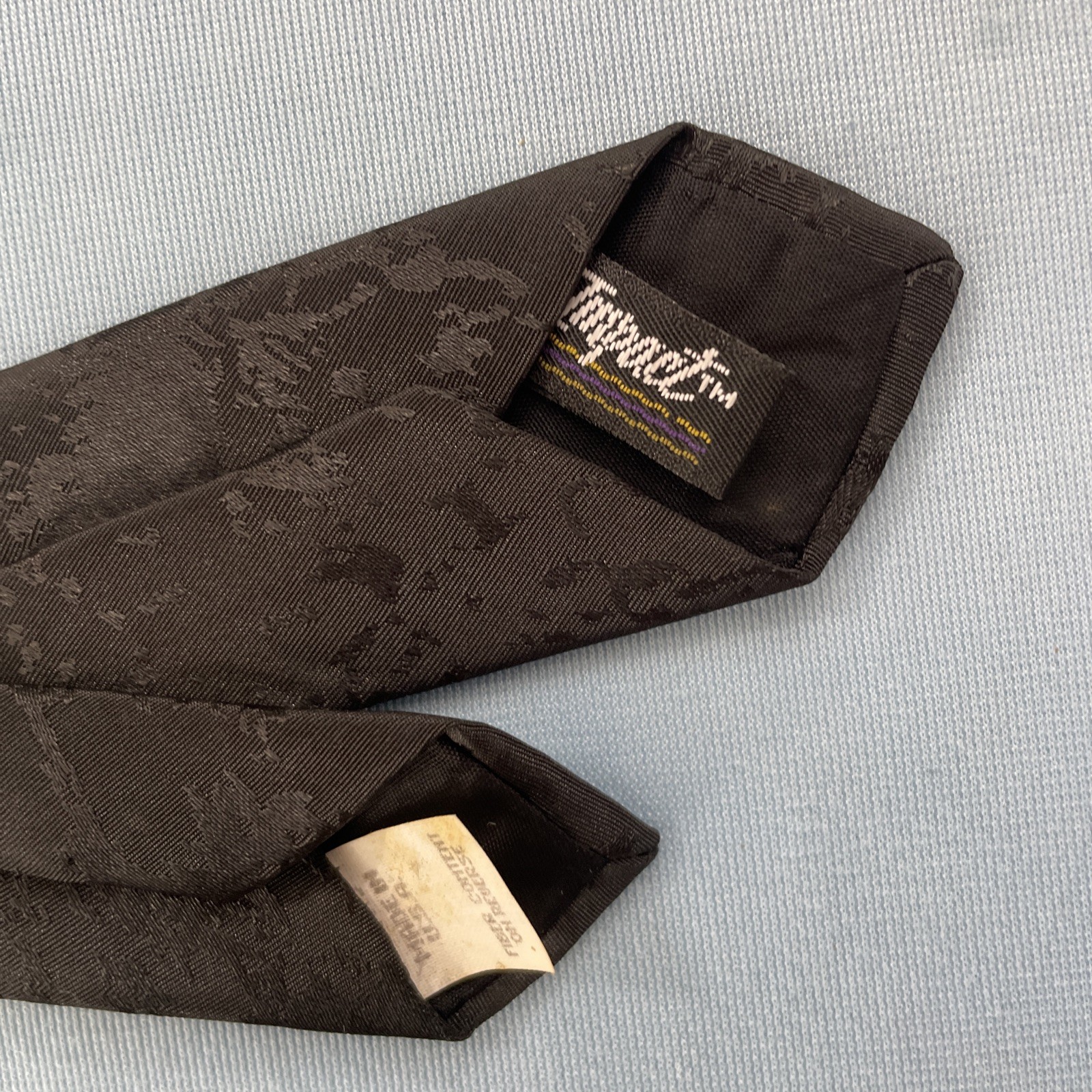 Impact Vtg Slim Necktie Made USA Optical Abstract Art Black Super Skinny 1.7×58″