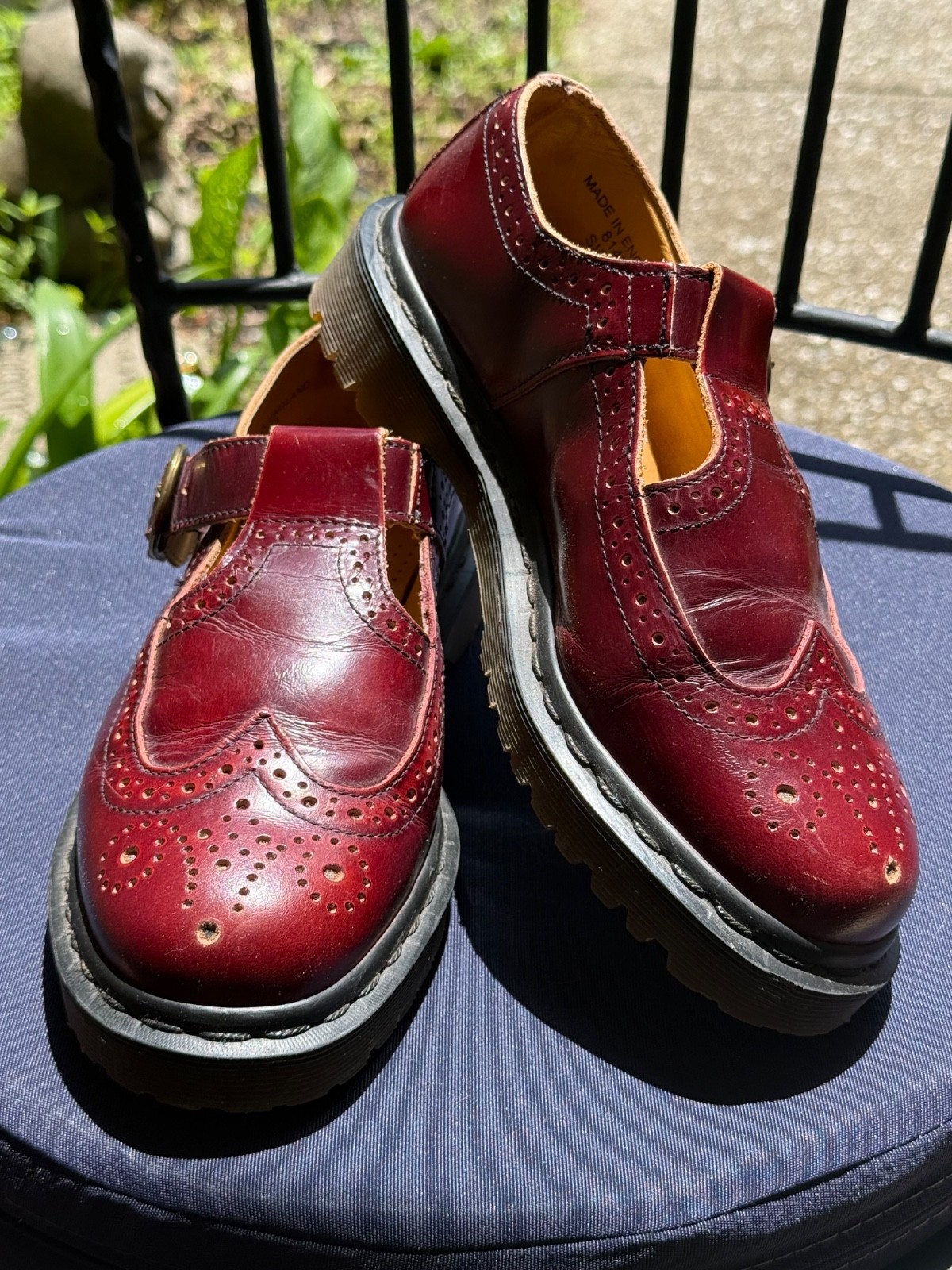 doc martens womens sz. 7 vintage mary jane shoes