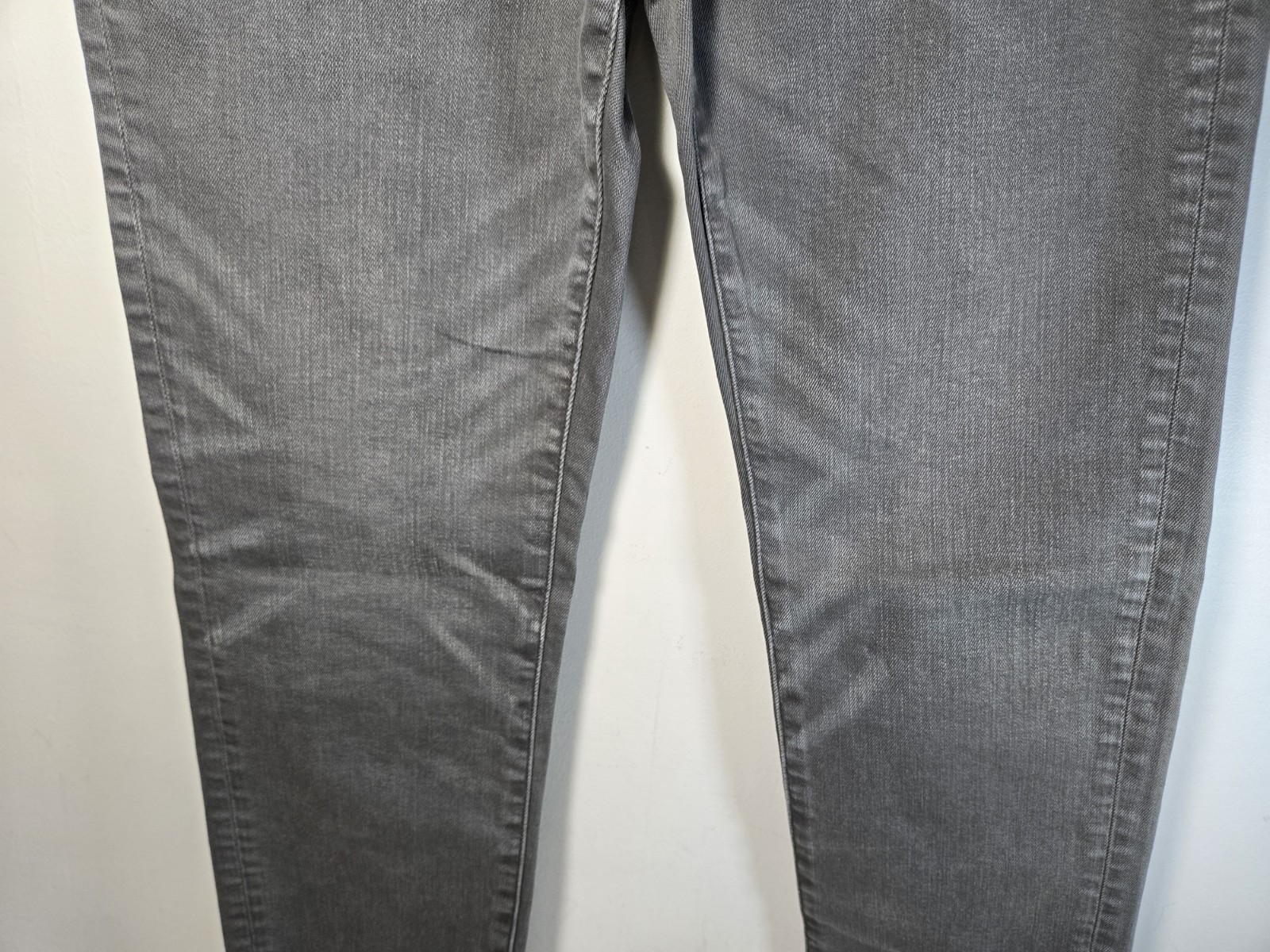 American Eagle Jeans Mens 28×28 Slim Gray Next Level Flex