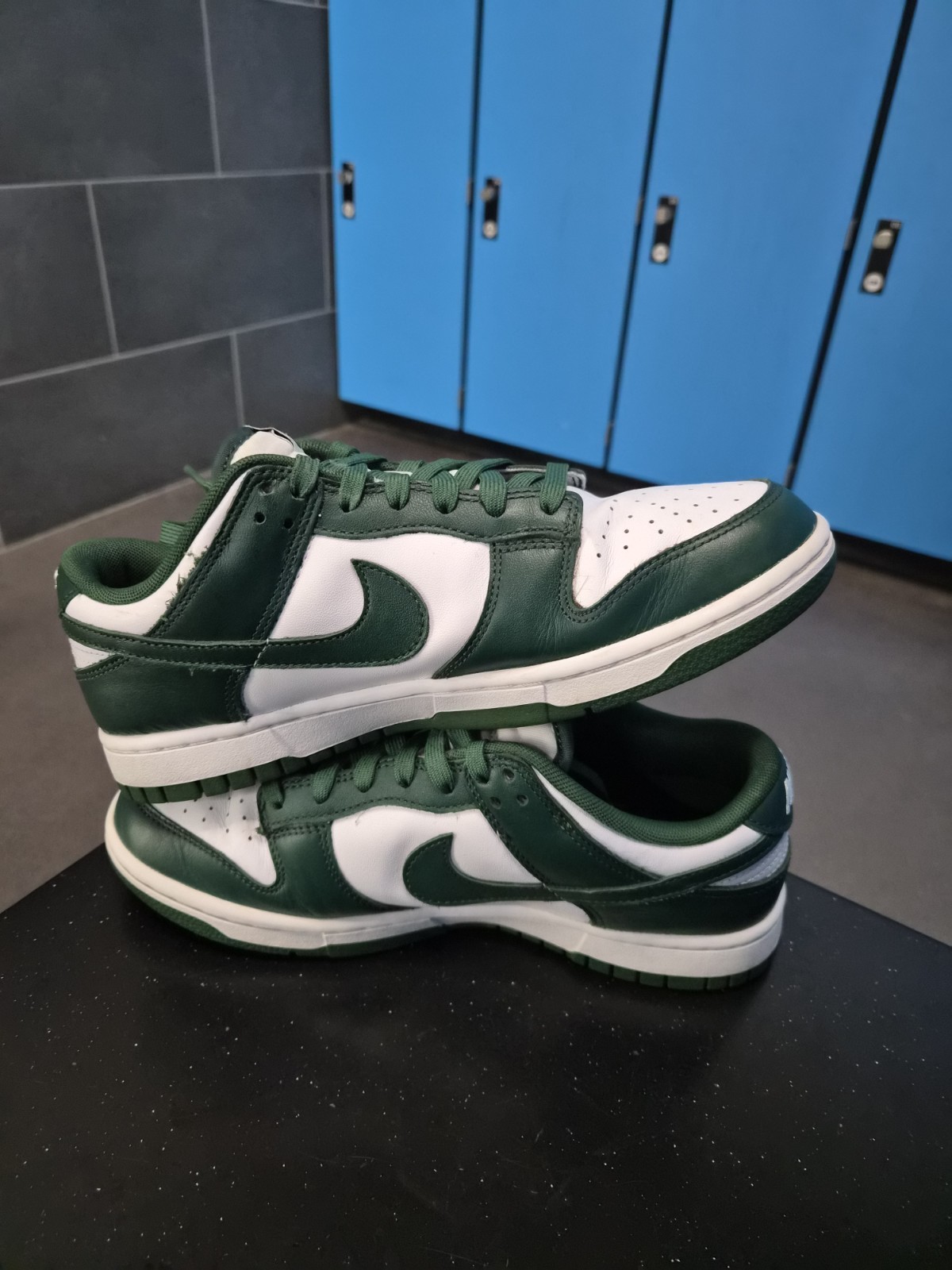 Nike Dunk Low Michigan State Team Green DD1391-101 Size 8 With Box near DS