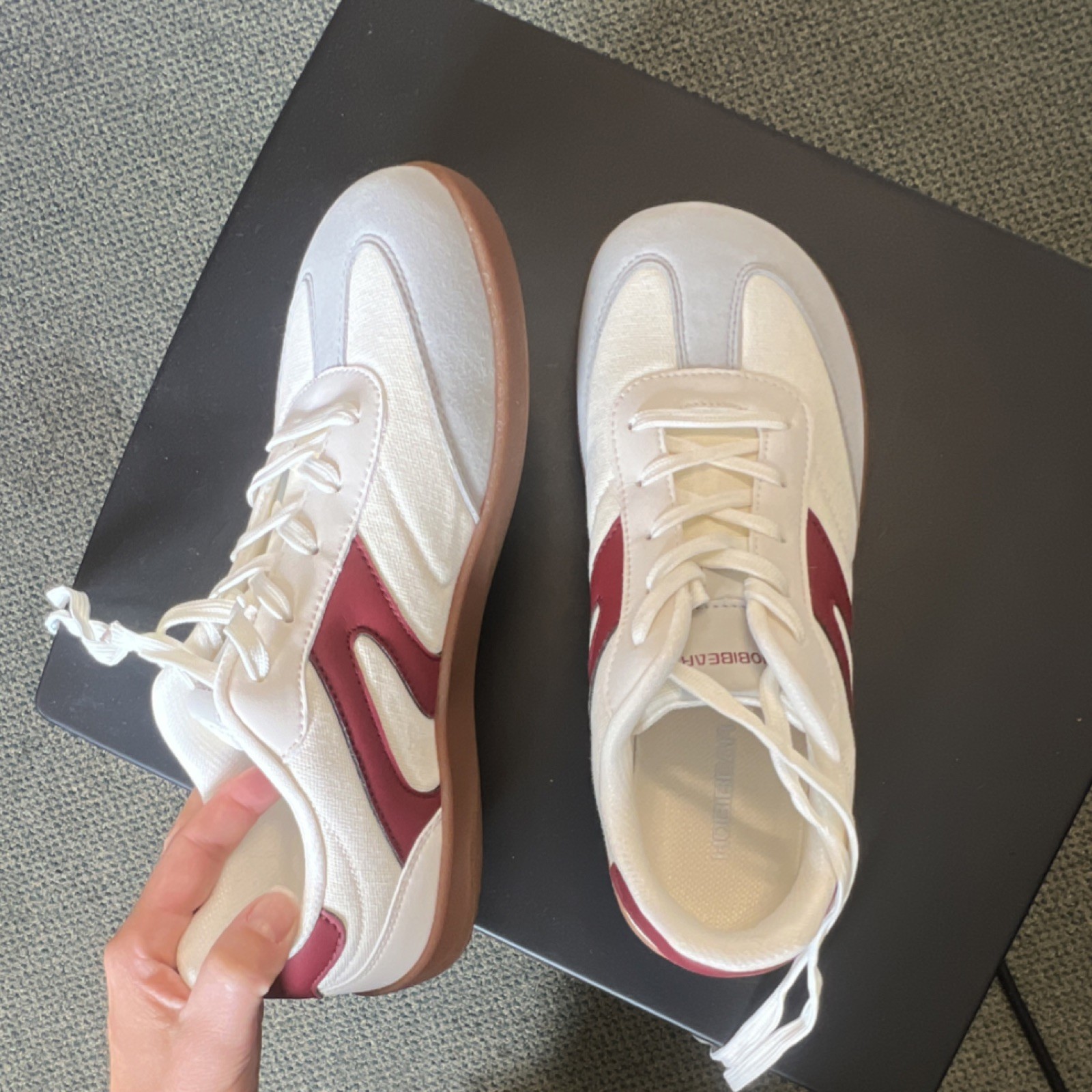 HOBIBEAR Women’s Wide Toe Box Minimalist Athletic-Casual Sneakers