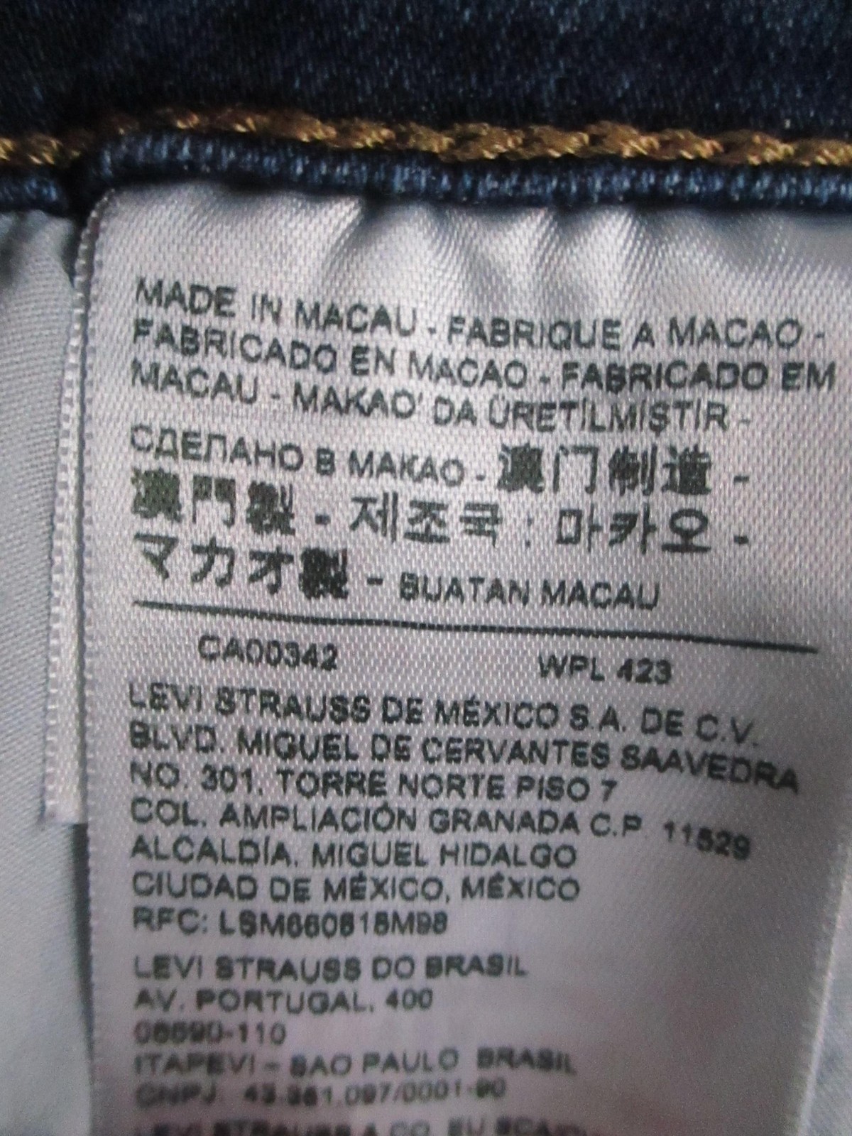 Levis Classic Straight Jeans Womens 12S Blue Med Wash Mid Rise Stretch 31×28