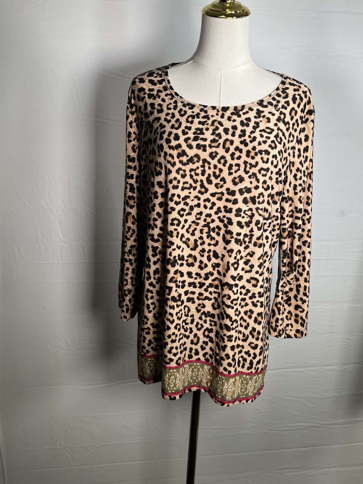 Women’s JM Collection Large Leopard Print With Bottom Accent