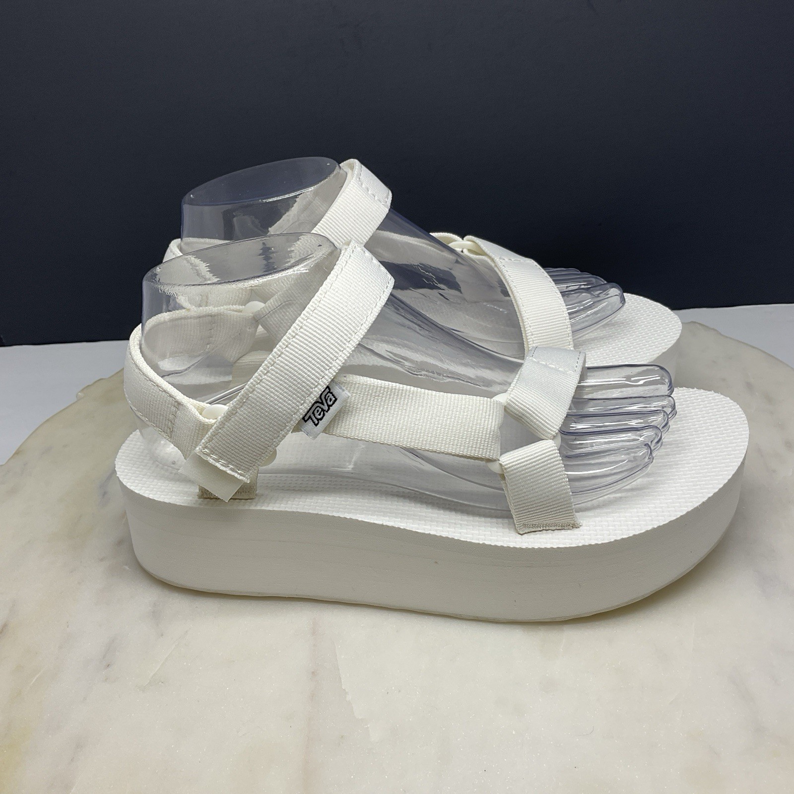 Teva Flatform Universal Sandals Womens Size 8 White Strappy Chunky Platform