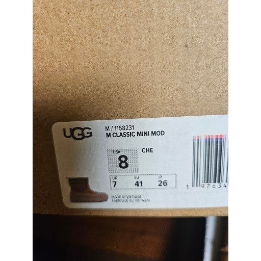 UGG Classic Mini Regenerate Boots Men 8 Women 9.5 Chestnut Brown 3M Thinsulate