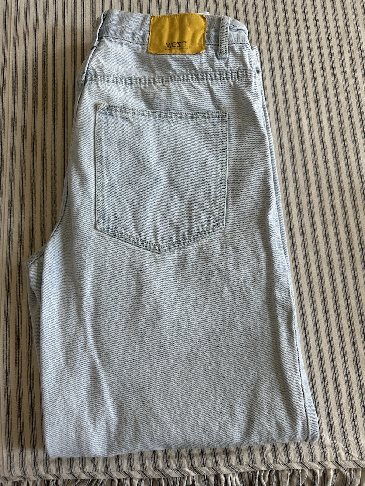 WESC Jeans Mens 30×32 Relaxed Fit Denim Cargo Blue Medium Wash 100% Cotton NWT