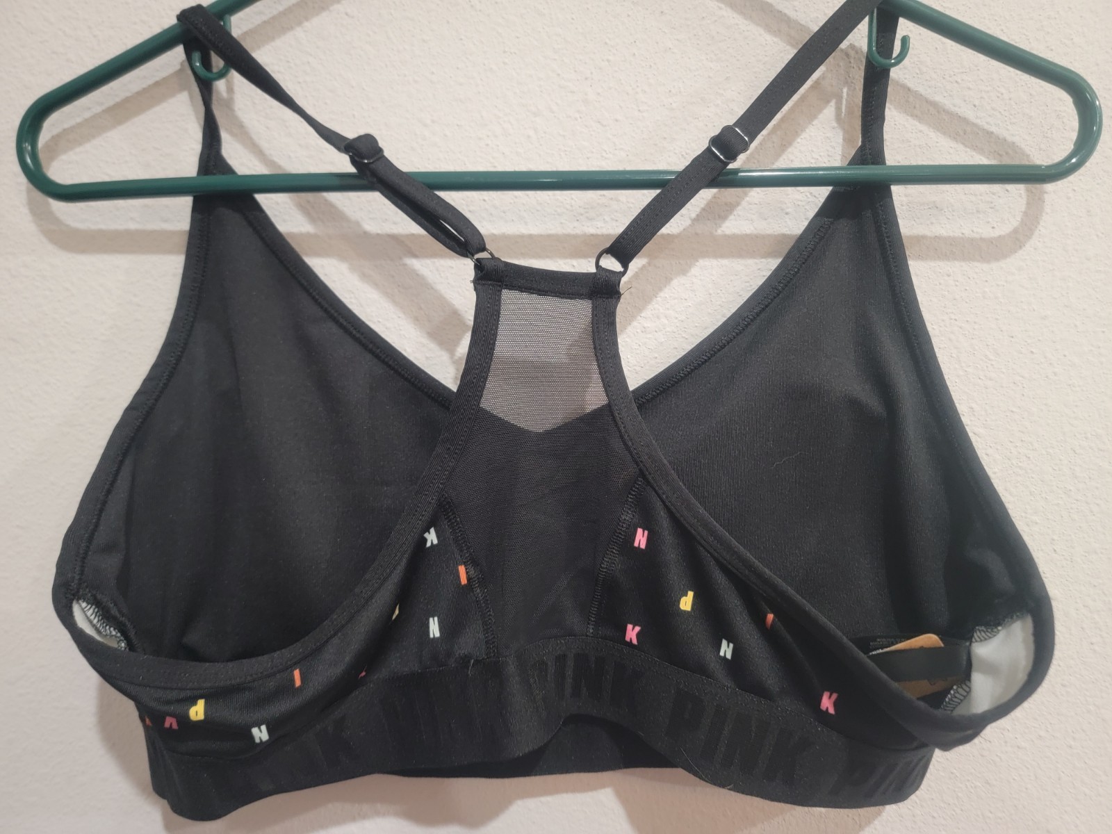PINK Active Letter Print V-Neck Halter Ultimate Lightly Lined Sports Bra M NWT