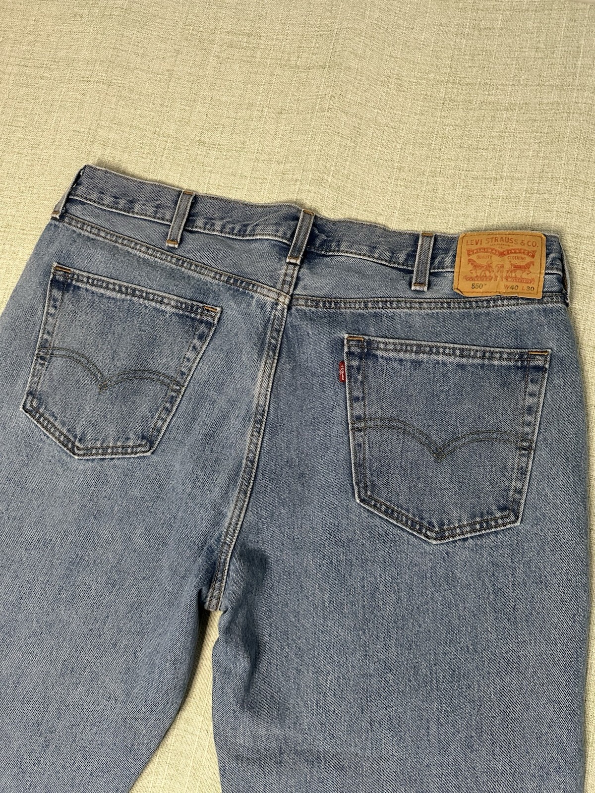 Levi’s 550 Relaxed Fit Medium Blue 100% Cotton Denim Jeans Men’s 40X30