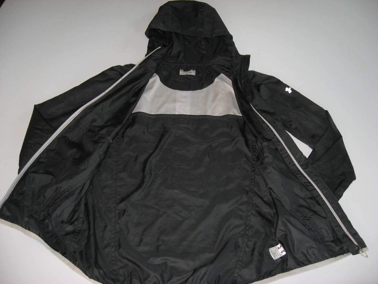 Under Armour Men’s All Season Gear US Open 2013 Merion Jacket Small