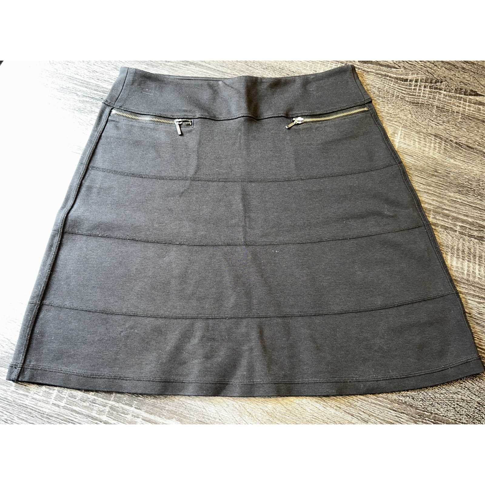 Athleta Black Mini Skirt with Zipper Detail, Ribbed Bandage Style, Versatile