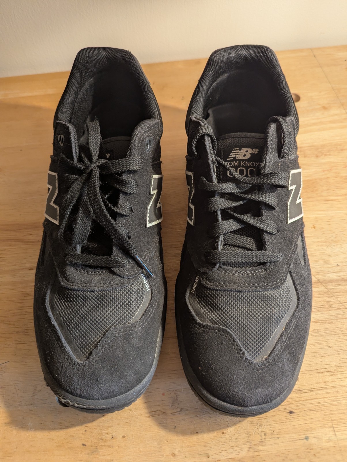 Size 10 – New Balance Numeric 600 Tom Knox black