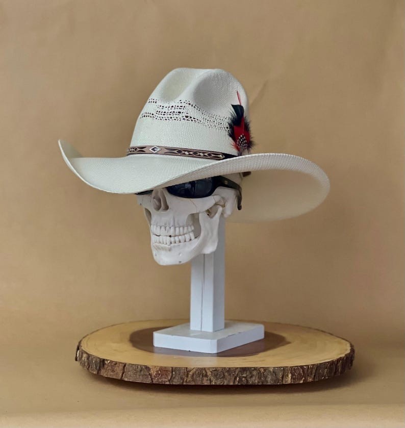 Bangora White Gus Style Cowboy hat, with an elastic sweat bandana