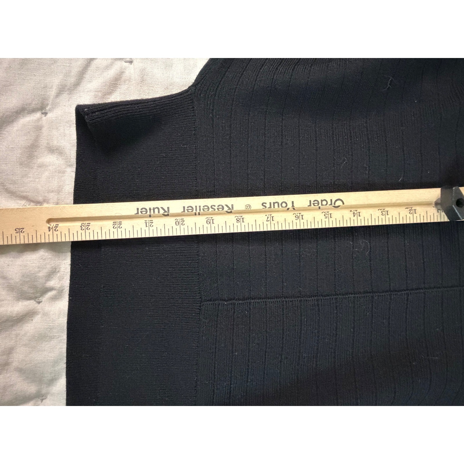 Club Monaco Wool Sweater Top Small Black Old Money Quiet Luxury Minimal Classic