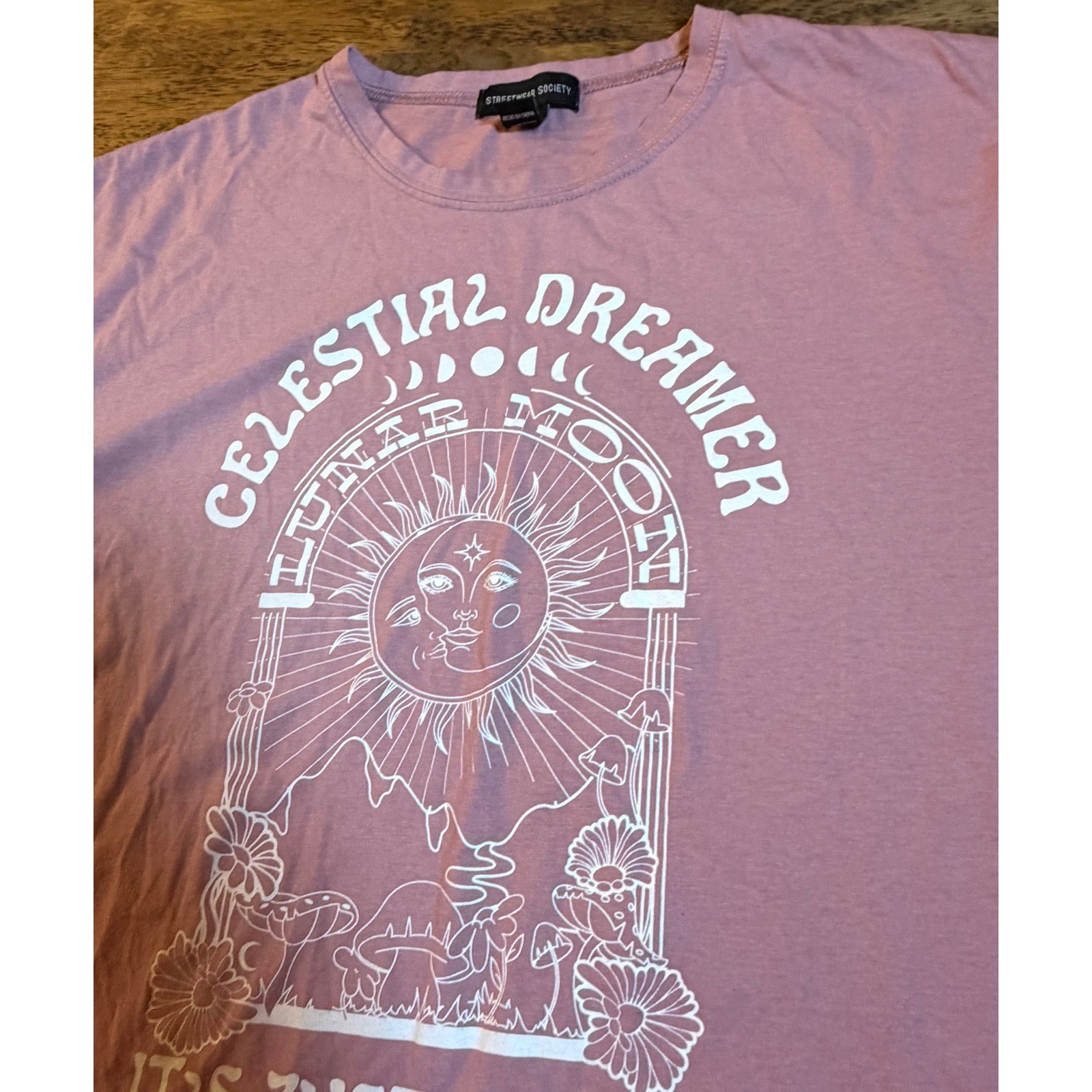 Streetwear Society Celestial Dreamer Lunar Moon Graphic Tee Pink Women Large