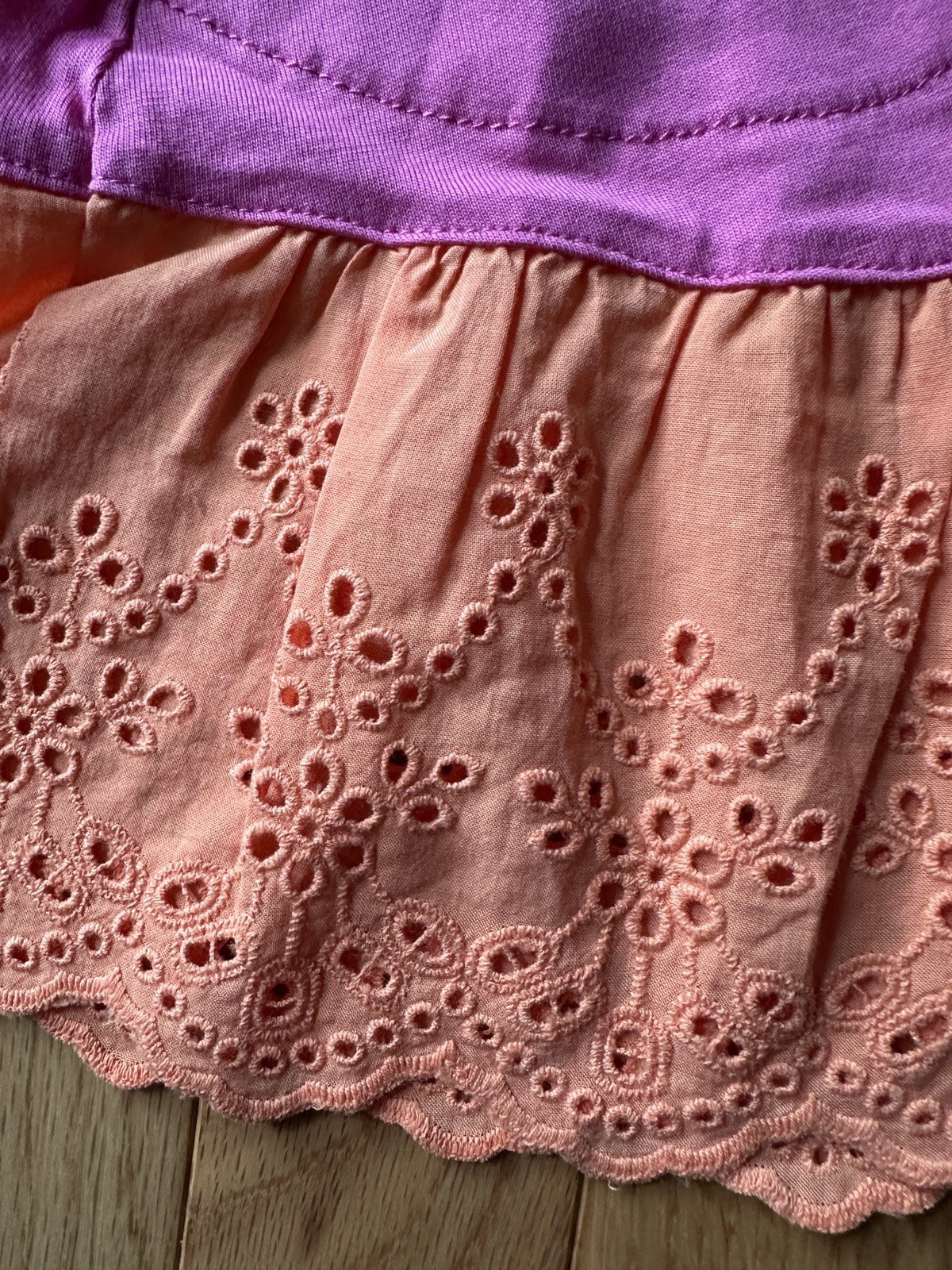 Lori Goldstein Summer Eyelet Top Isaac Mizrahi Sweater NWT Small