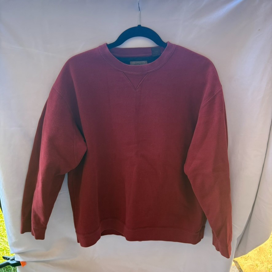 St John’s Bay Crewneck Sweatshirt Mens M Red Cotton Blend Pullover Casual