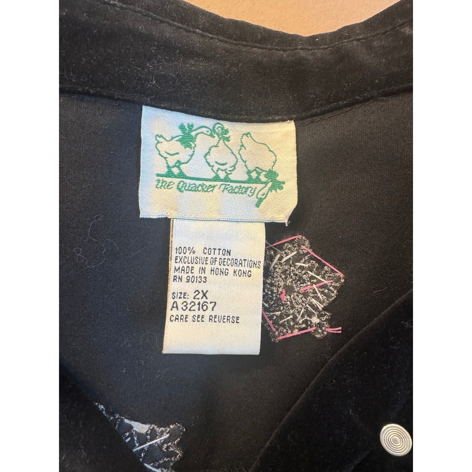 Vintage The Quacker Factory Christmas Black Velvet Shacket 2X Embroidered Button