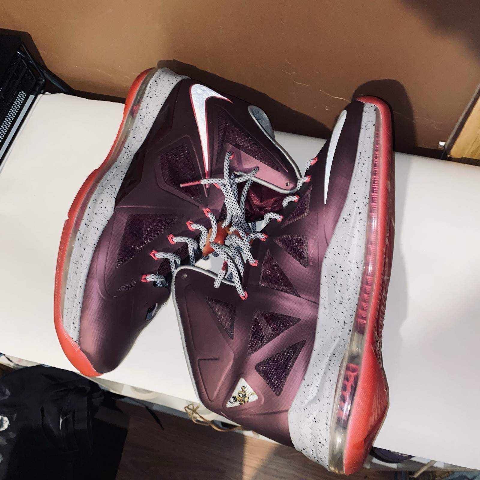 Size 15 – Nike LeBron 10 Crown Jewel Men’s Basketball Sneaker