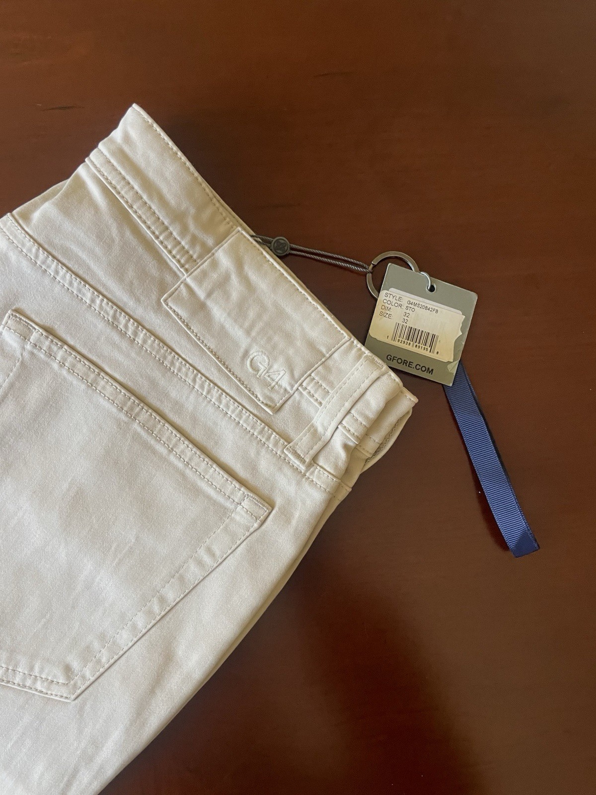 G/FORE Men’s Slim Fit Beige Denim Jeans Light Wash 5-Pocket Logo NWT