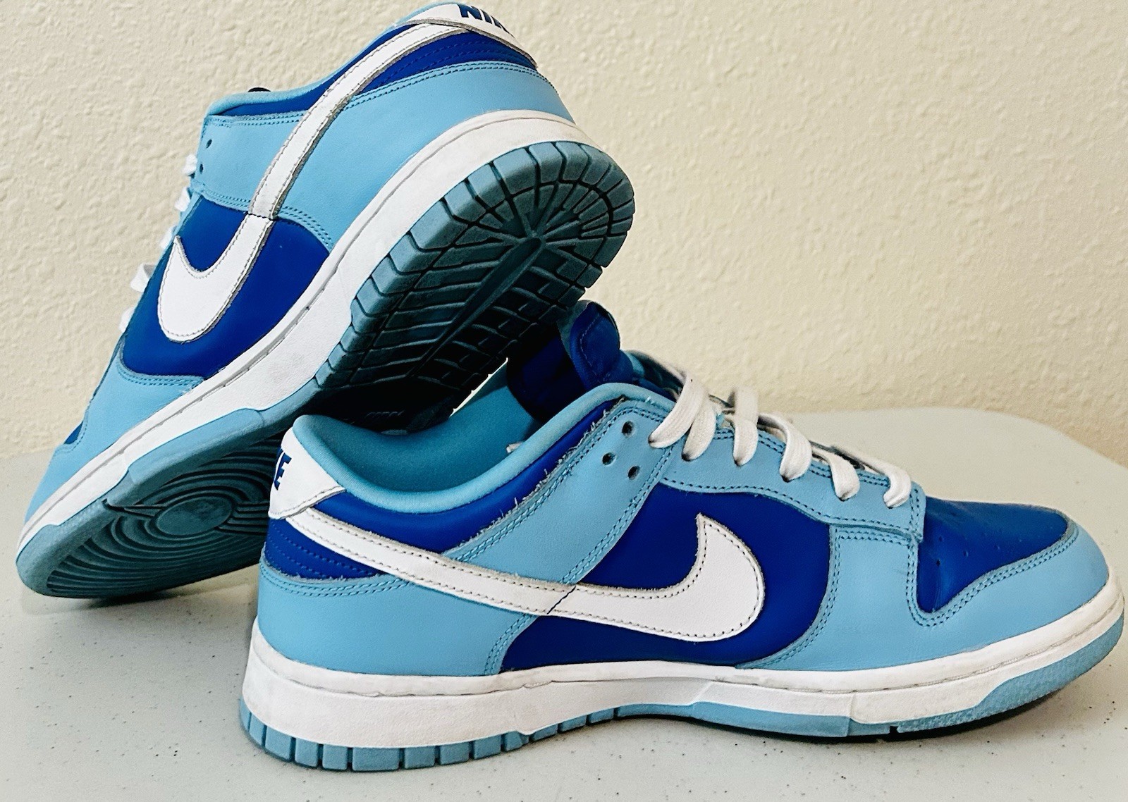 Nike Dunk Leather Low Top LaceUp Sneakers Blue/White US Men’s Size 10 DM0121-400