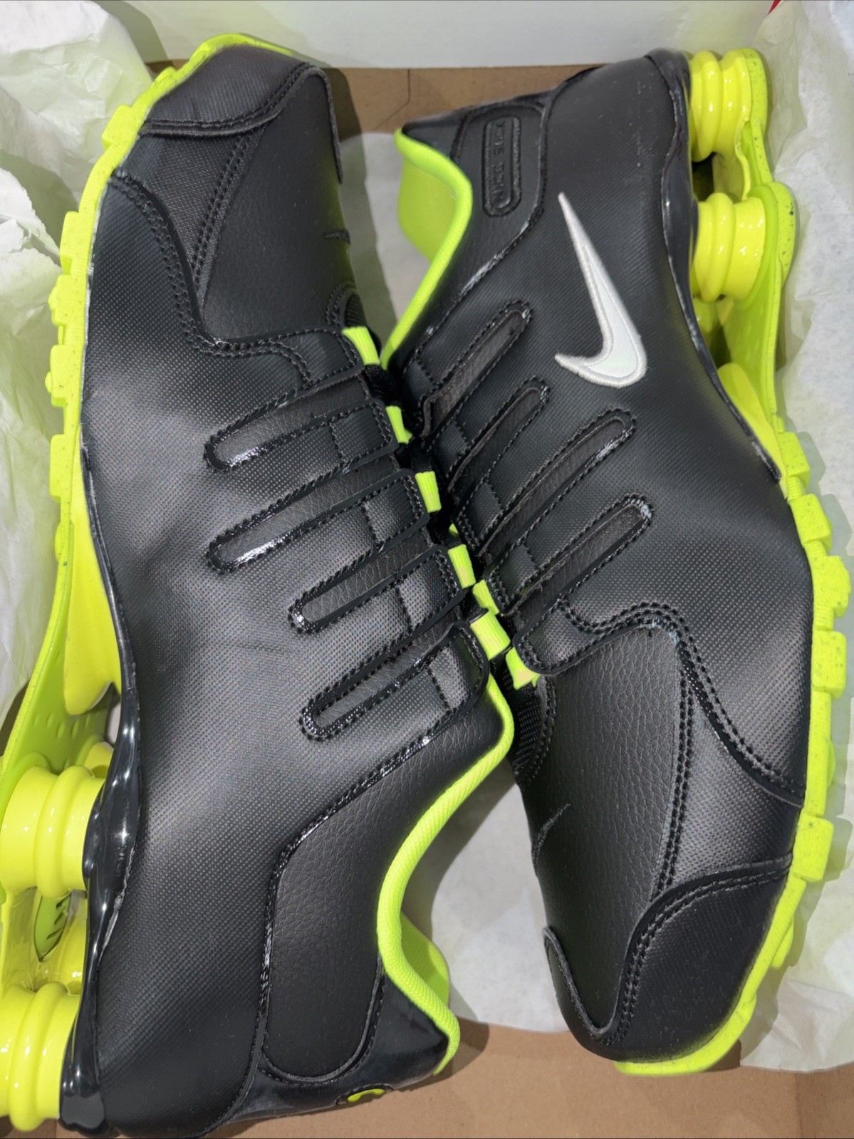 Nike Shox NZ Black/Fluro Green-Size 11US