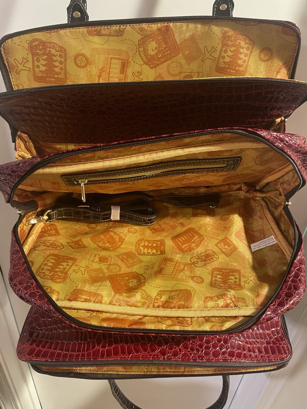 NWT Samantha Brown SB Perfect Tote Burgundy Brown Croc Embossed Shoulder Bag
