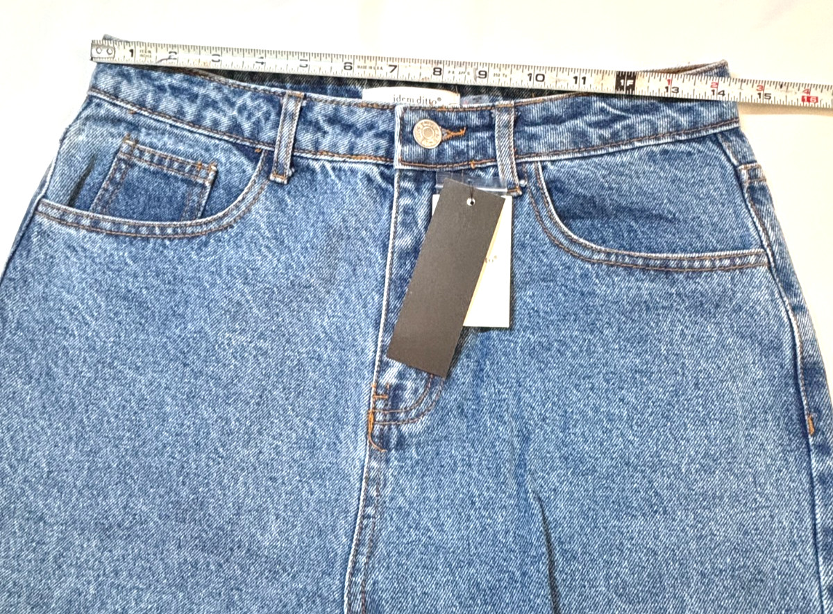Ripped High-Waist Straight Jeans Women’s Medium 28-inch Waist Idem Ditto Jeans