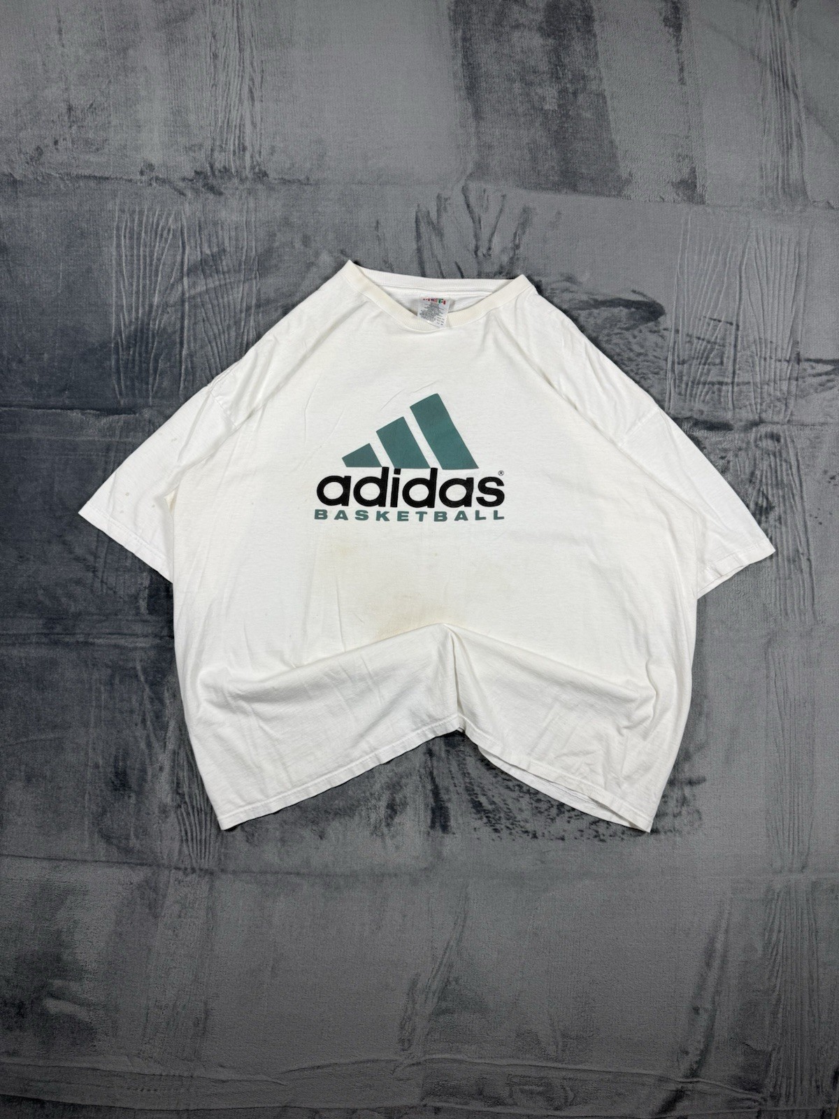 Vintage 90’s Adidas Big Logo Graphic T-Shirt Size 2XL