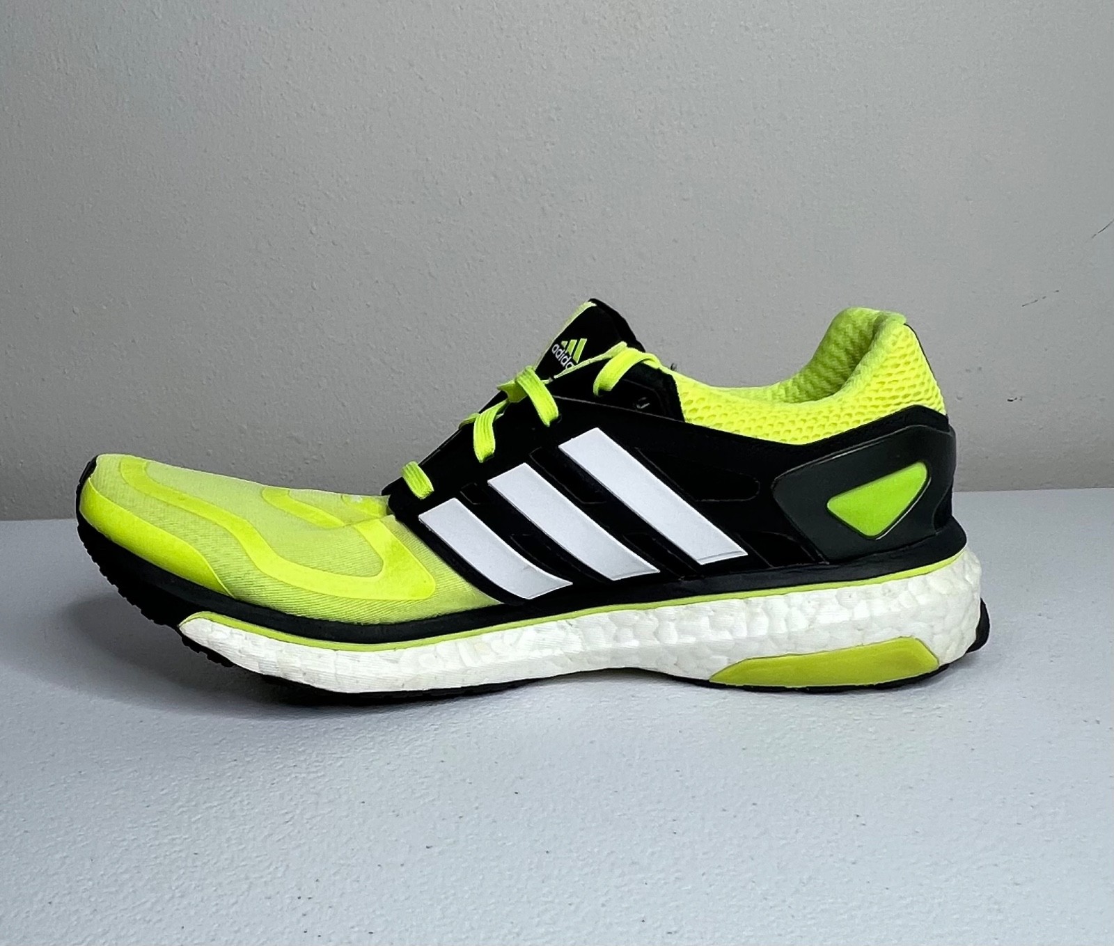 Adidas Energy Boost Running Shoes Sneakers Mens 8.5 Electric Yellow Volt Q34010