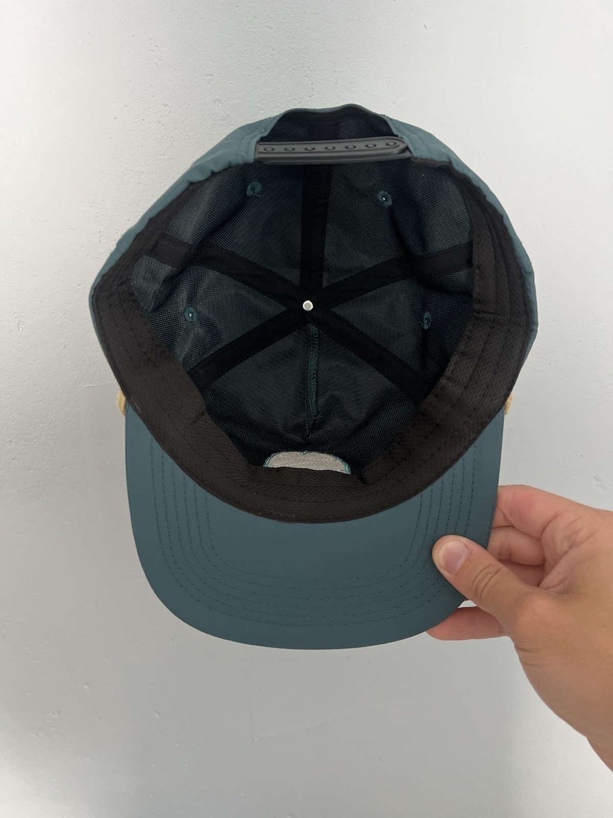 Sun Cruiser Unisex Adjustable Snap-Back Ball Cap Green with Rope Accent