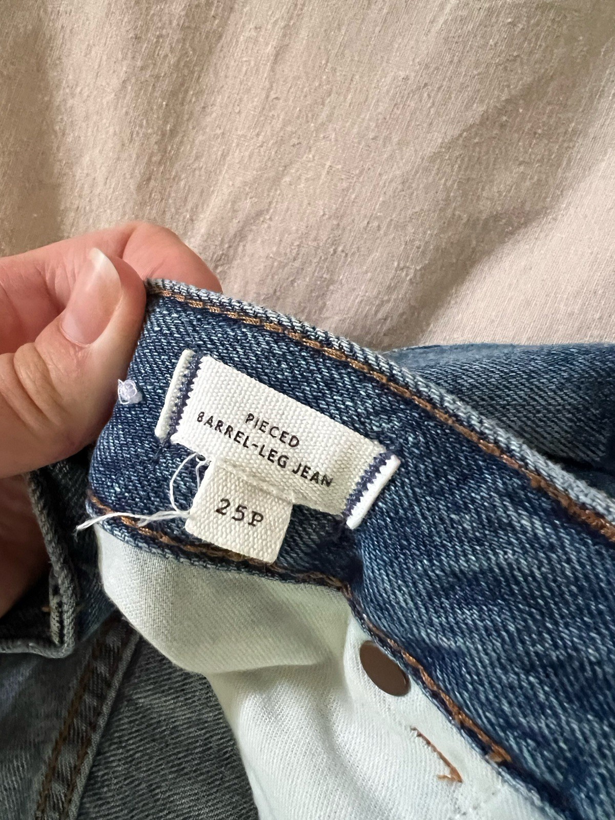 Women’s Madewell Pieced Barrel Leg Denim Size 25P Medium Wash