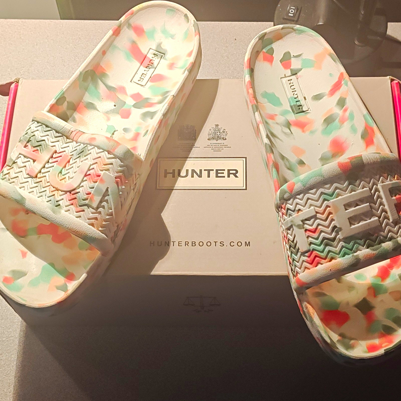HUNTER Bloom Algae Foam Marble Slide Sandals White Pink Green Men’s US 11
