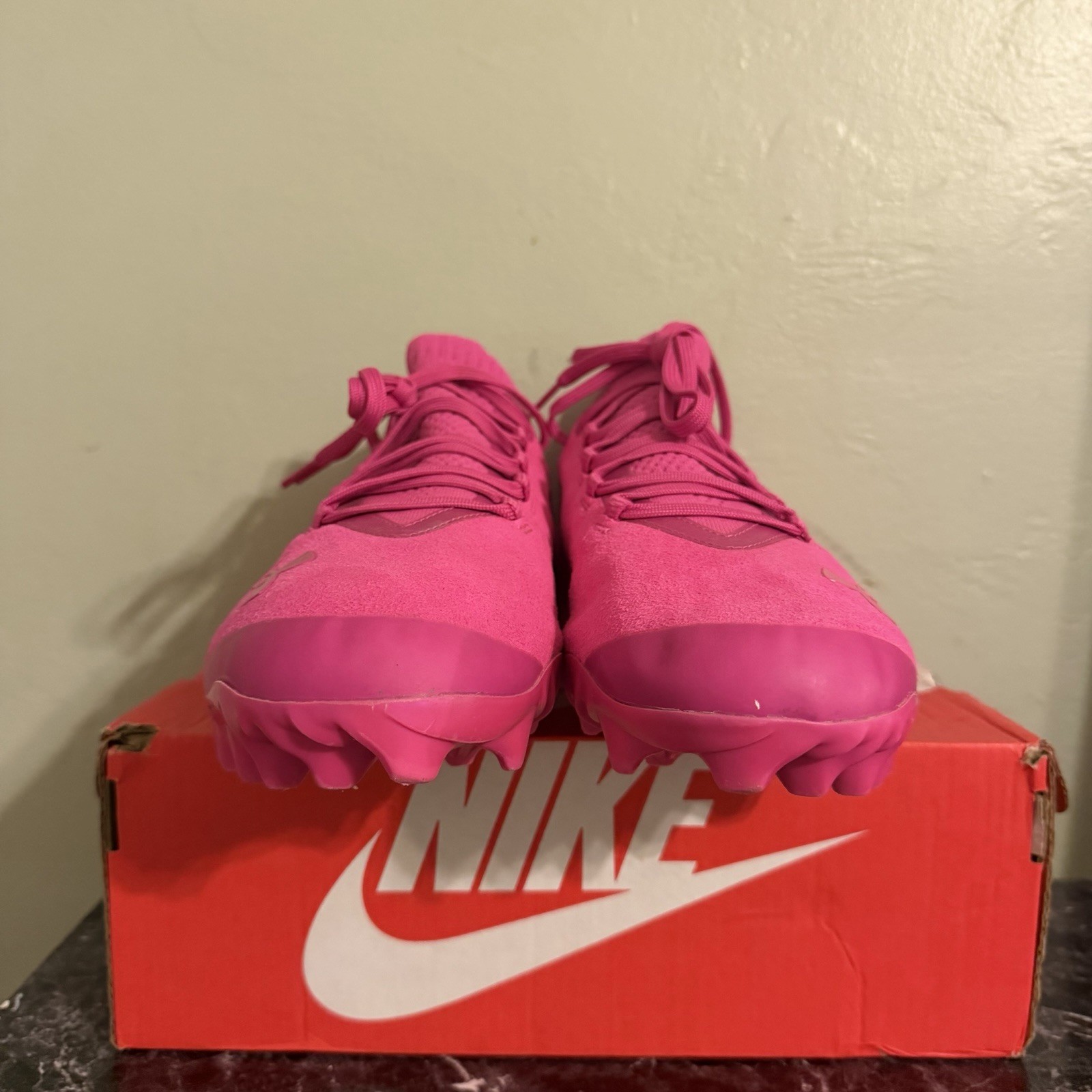 12 Mens Under Armour Spotlight Pro Suede Football Cleats Rebel Pink 6000074-652