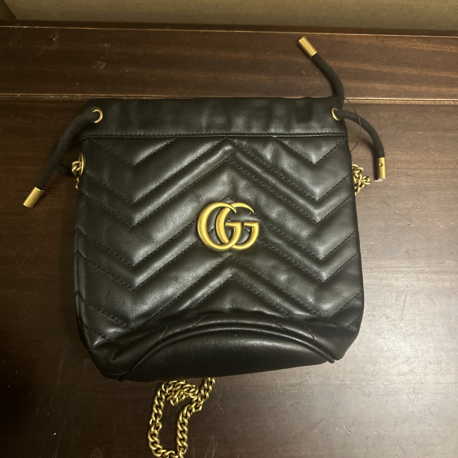 Gucci GG Marmont Matelasse Bucket Bag Mini Black Leather/Suede
