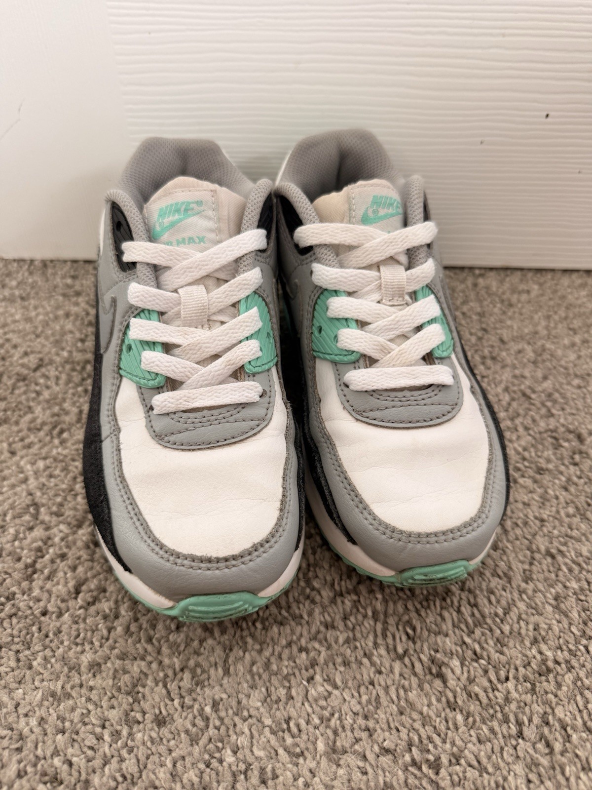 Nike Air Max 90 Sneaker White Gray Mint Green Lace Up Size 2Y